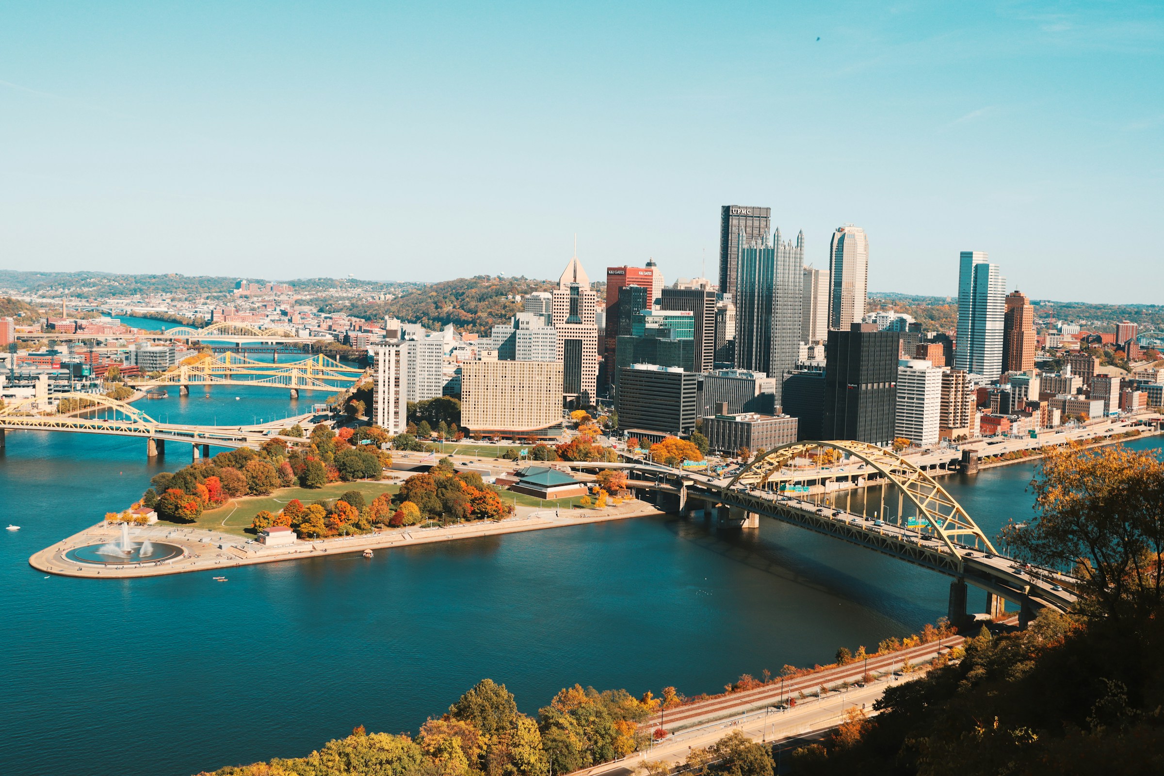 Pittsburgh skyline from Mount Washington overlooking Point State Park